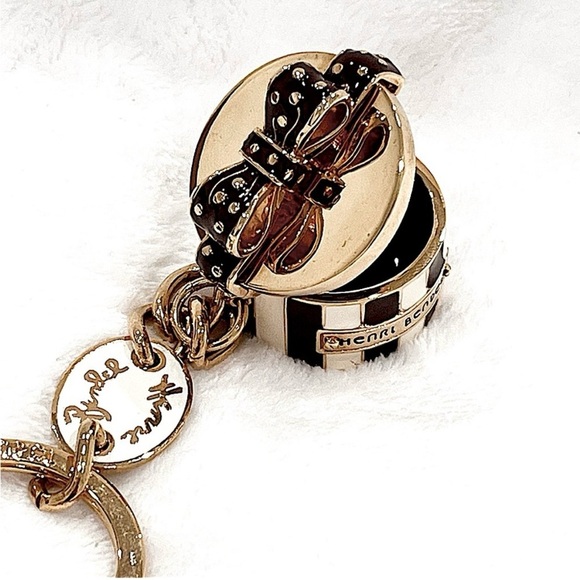 Henri Bendel RARE Milliner Hat Box KeyFob Dust Bag & Gift Box/ Ribbon/Card NWT - Picture 7 of 9